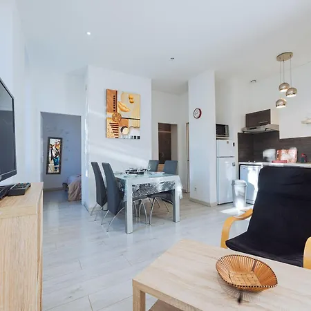 Le Roussel Apartmán