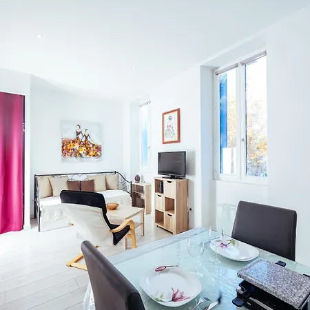 Le Roussel Apartmán *